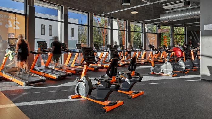 Basic-Fit Saint-S&eacute;bastien-sur-Loire Rue Marie Curie 24/7