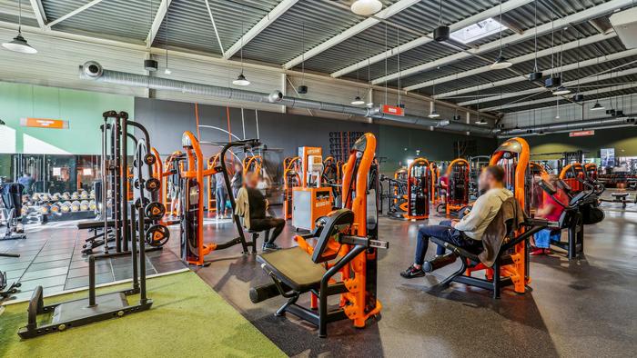 Basic-Fit Englos CC Auchan Les G&eacute;ants 24/7
