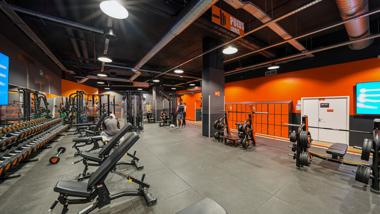 Basic-Fit Bordeaux Centre Commer&ccedil;ant Ginko