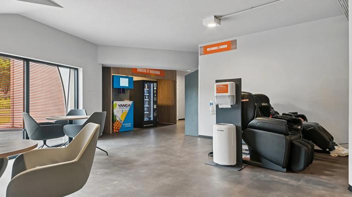Basic-Fit Givors Zone Commerciale Carrefour 24/7