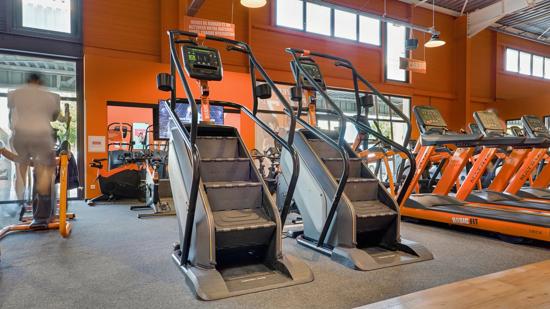 Basic-Fit Les Ulis Avenue de l&rsquo;Oc&eacute;anie 24/7