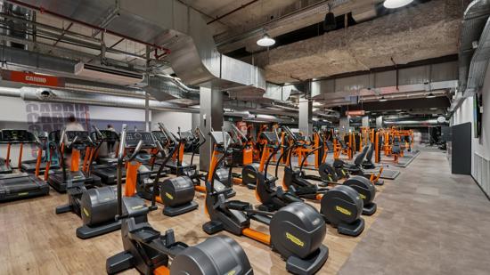 Basic-Fit Angoul&egrave;me Place du Champs de Mars