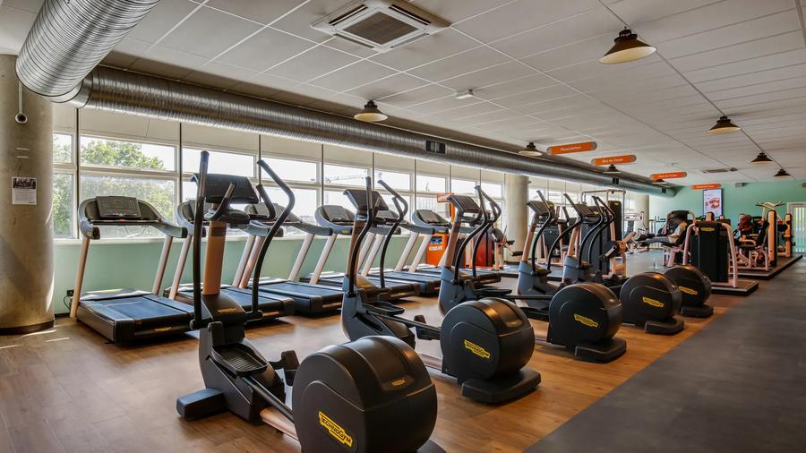 Basic-Fit Clichy-la-Garenne Route du Port Mixte 24/7