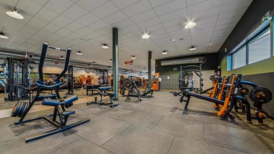 Basic-Fit Cusset Rue des Bartins