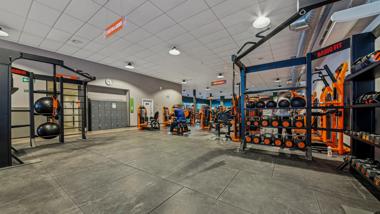 Basic-Fit Cusset Rue des Bartins