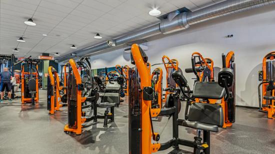 Basic-Fit Cusset Rue des Bartins