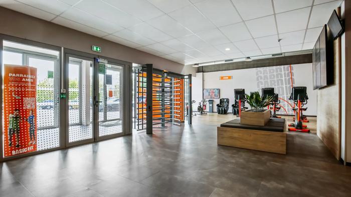 Basic-Fit Moneteau Rue de Londres zac macherin 24/7