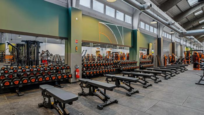 Basic-Fit Saint-Martin-lez-La&euml;rt All&eacute;e de la Rocade