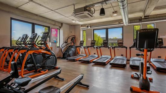 Basic-Fit Gennevilliers All&eacute;e des Barbanniers 24/7