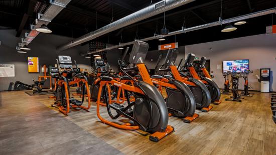 Basic-Fit Bagnols-Sur-C&egrave;ze Route Pont Saint Esprit 24/7