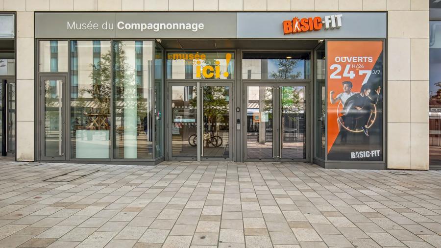 Basic-Fit Tours Hauts de la rue Nationale 24/7