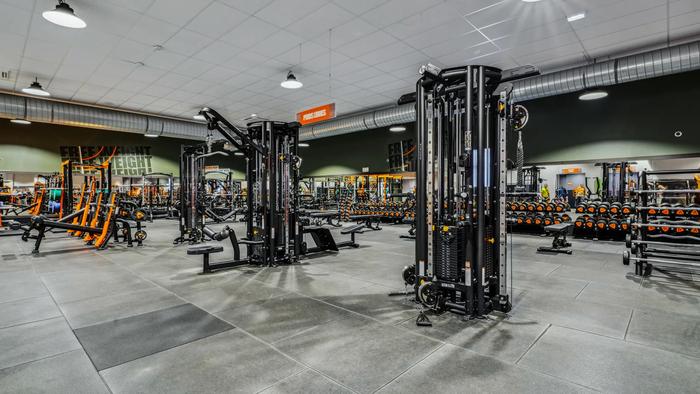 Basic-Fit Avion Avenue Achille Thumerelle 24/7