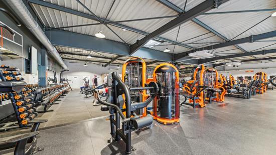 Basic-Fit Andr&eacute;zieux-Bouth&eacute;on Rue Dorine Bourneton 24/7