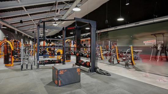 Basic-Fit Chambray-l&egrave;s-Tours Avenue du Grand Sud 24/7