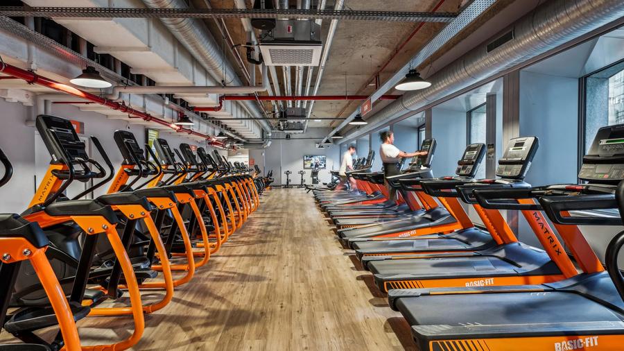 Basic-Fit Courbevoie Place des Corolles