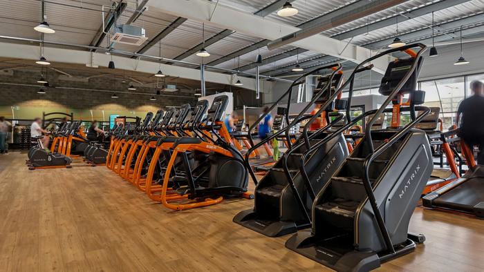 Basic-Fit Delle 4 Rue Hubert Curien 24/7