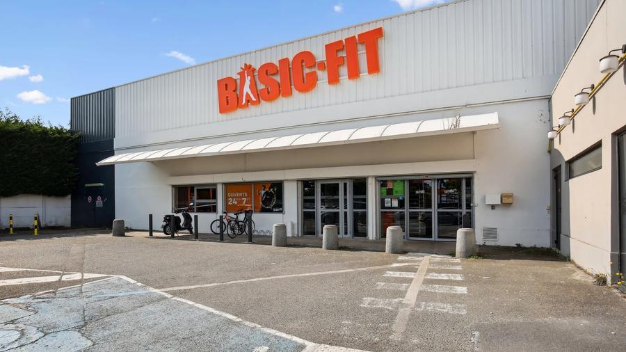 Basic-Fit Luc&eacute; Rue de la R&eacute;publique 24/7