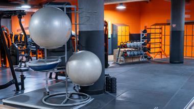 Calle Maestro 4, Legan&eacute;s