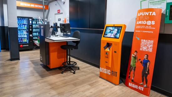 Av. de Monforte de Lemos 113, Madrid