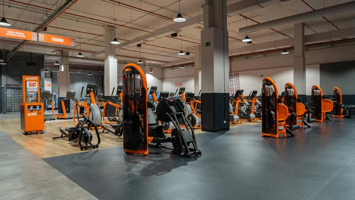 Parque comercial Vega del Rey 4