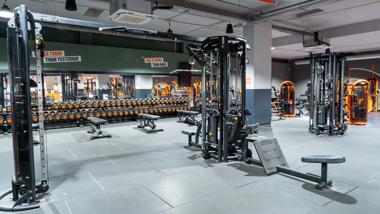 Av. del Primero de Mayo 20, Valencia