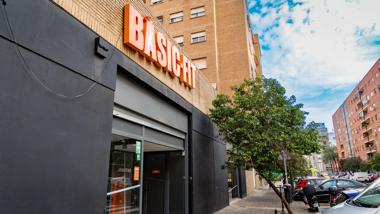 Av. del Primero de Mayo 20, Valencia