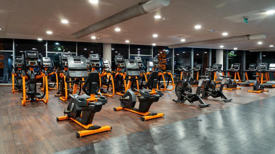 Avda. Salvador de Madariaga 7