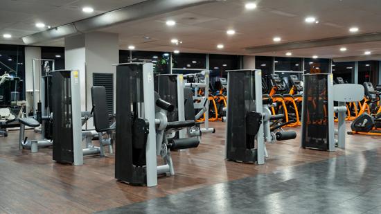 Avda. Salvador de Madariaga 7