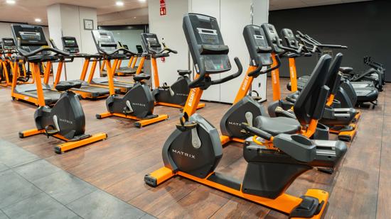 Gta. Palacio de Congresos s/n, Centro Comercial Zona Este, Sevilla