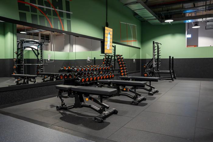 Basic-Fit Hamburg Fuhlsb&uuml;ttler Str. 144 24/7