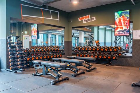 Basic-Fit L&uuml;denscheid Rathausplatz 24/7