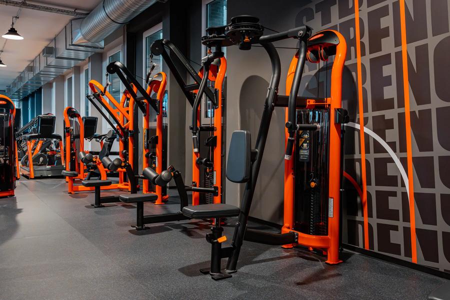 Basic-Fit L&uuml;denscheid Rathausplatz 24/7