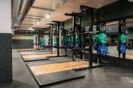 Basic-Fit Trier &Uuml;ber Br&uuml;cken. 24/7