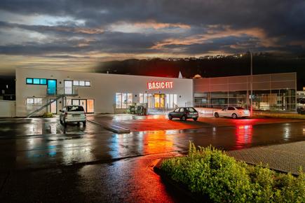 Basic-Fit Trier &Uuml;ber Br&uuml;cken. 24/7