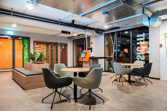 Basic-Fit Trier &Uuml;ber Br&uuml;cken. 24/7