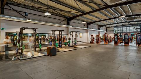 Basic-Fit Artigues-pr&egrave;s-Bordeaux Avenue de Guyenne 24/7