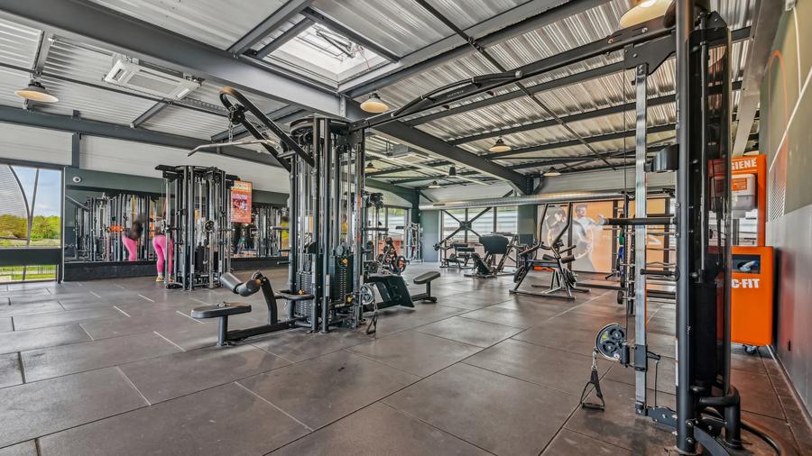 Basic-Fit Bourg-en-Bresse 115 Avenue Am&eacute;d&eacute;e Mercier 24/7