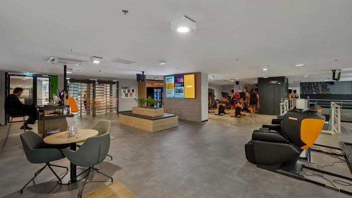 Basic-Fit Bordeaux Centre Commercial Saint-Christoly